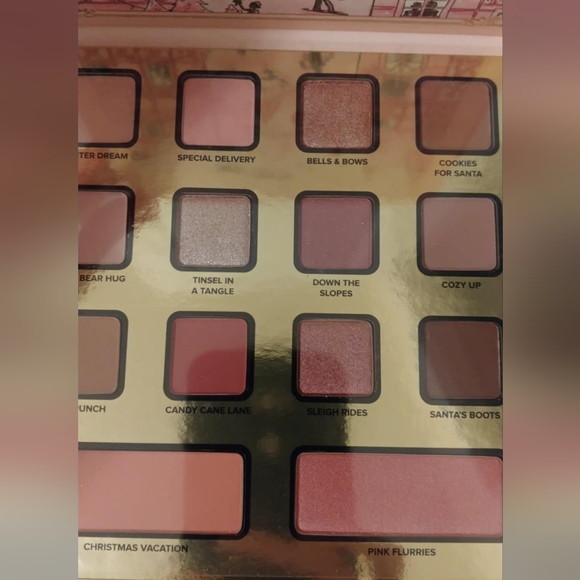 🎄FIRM! NWT TOO FACED CHRISTMAS IN THE ALPS LIMITED EDITION MAKEUP COLLECTION - Picture 9 of 12